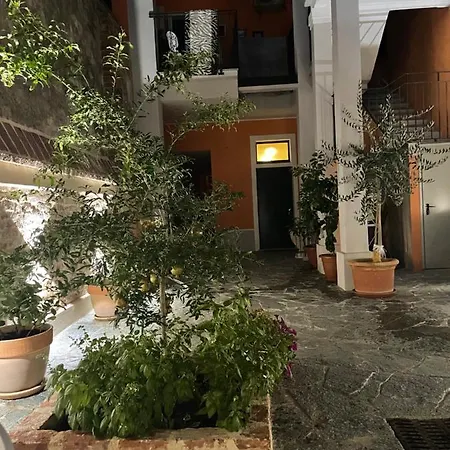 Residenza Nikol * カザーレ・モンフェッラート