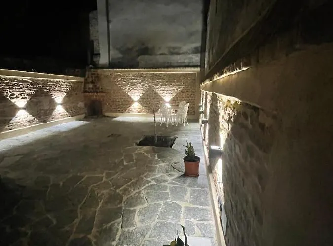 Residenza Nikol דירה *